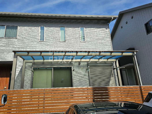 施工例画像：三重県 桑名市  三協木製調独立式スカイリードマルチルーフ