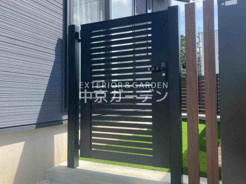 ҳ  LIXIL AB YS1  